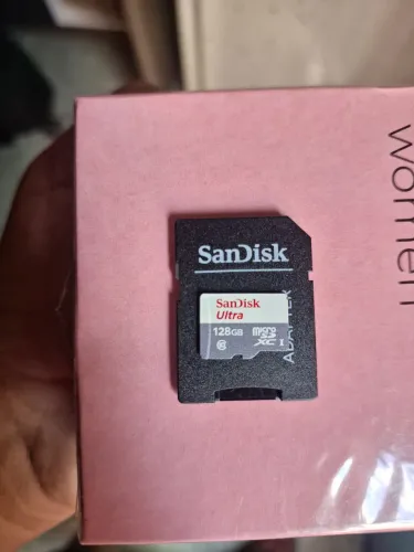 Cartão de memória SanDisk 128GB em ITAREMA-CE 