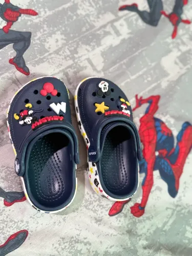 Crocs c7