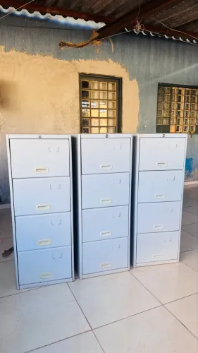 Armário arquivo em aço 4 gavetas multiuso