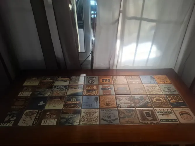 Mesa retro com 02 banqueta