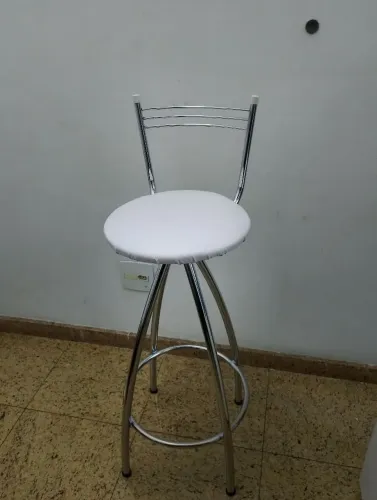 Banqueta alta giratória cromada