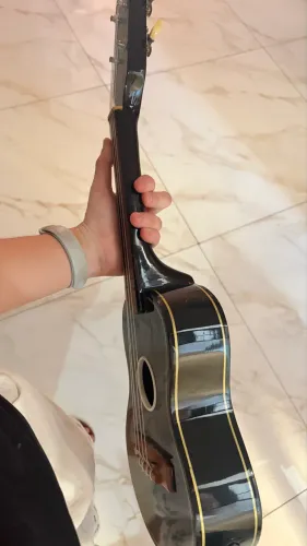 Ukulele usado 1x