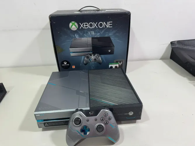 Xbox one edição Halo 1tb