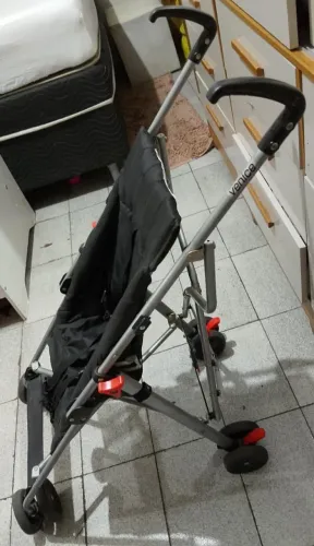 Carrinho guarda chuva