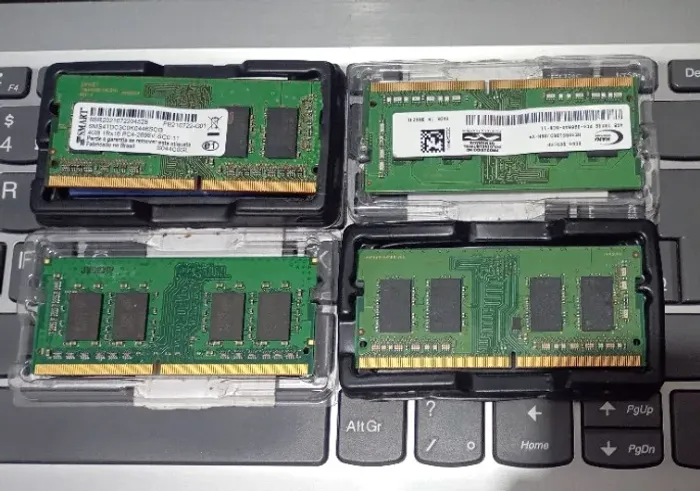 Lote 4x Memoria Ram DDR4 4GB e 8GB | 3200Mhz e 2666Mhz | Preços e Infos