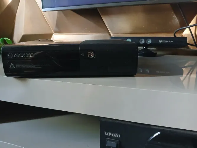 Xbox 360 luz vermelha somente console