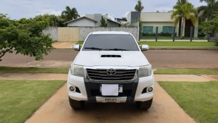 Toyota Hilux CD SRV D4-d 4X4 3.0 TDI Diesel AUT 2015