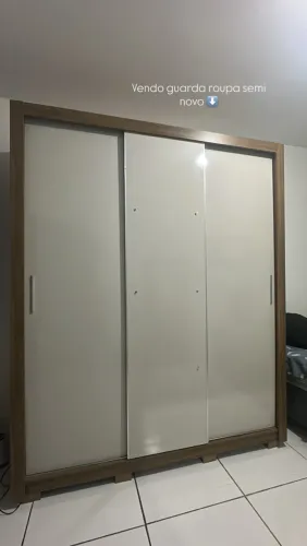Guarda roupas de casal