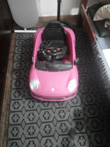 Carrinho elétrico infantil