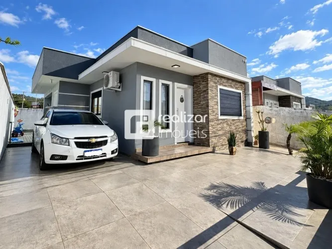 Casa com 3 quartos para alugar no Bela Vista, Palhoça