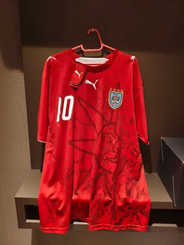 Camisa puma Uruguai II 2009 #10 FORLÁN na etiqueta