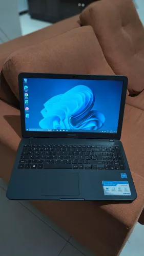 Notebook Samsung muito novo e rápido