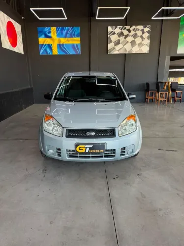 Ford Fiesta 1.0 8V Flex/class 1.0 8V Flex 5P 2010