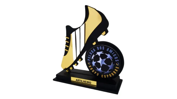 Troféus personalizados fazemos vários modelos ?