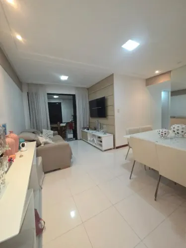 Costa Azul | 3/4 com Suíte + Dependência | 93 m² | Sala ampla | Nascente | Armários | 2 va