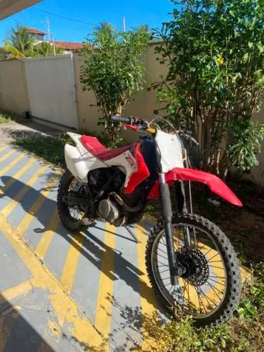 XR 200 Trilha ou Roça