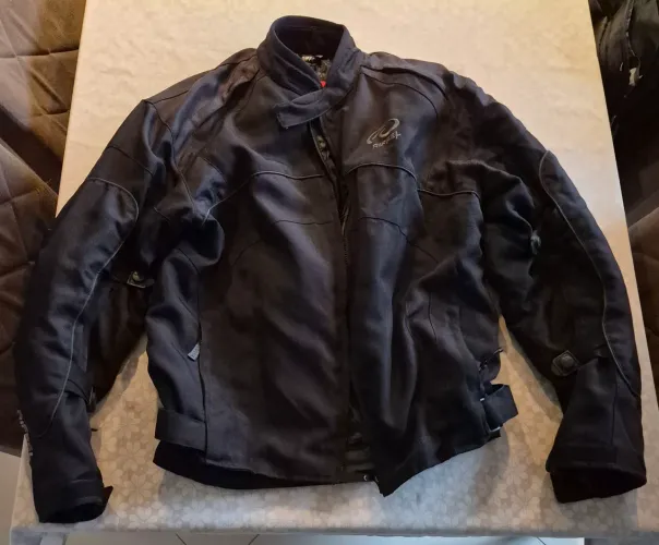 Jaqueta de motociclista Riffel modelo Riffel Evolution masculina
