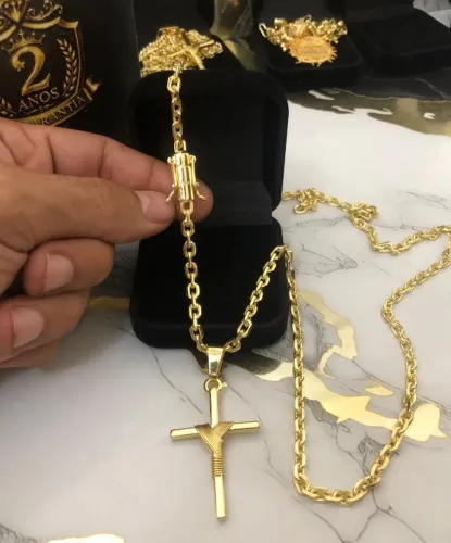 Cordão de alto padrão banhado a 13 camadas de ouro 18 quilates com 2 anos de garantia 