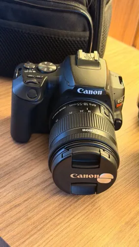 Câmera cânon rebel sl3