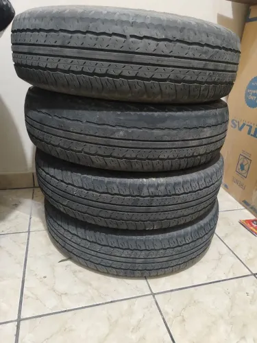 4 pneus Dunlop 195x80x15