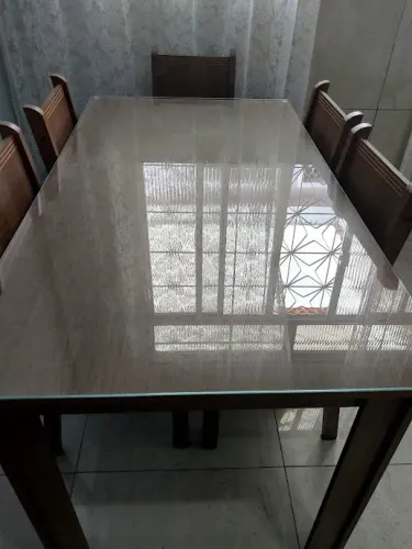 MESA DE JANTAR COM 6 CADEIRAS