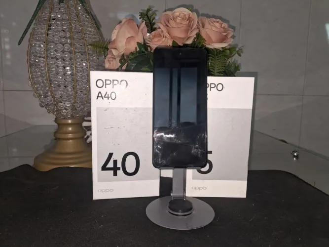 MNELETROC:OPORTUNIDADE CELULAR OPPO A40 COR VINHO 4GB DE MEMÓRIA RAM E 256GB