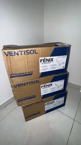 Vendo ventilador de teto na caixa