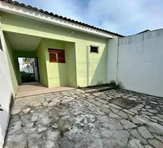 Casa a venda em Manoel Plaza