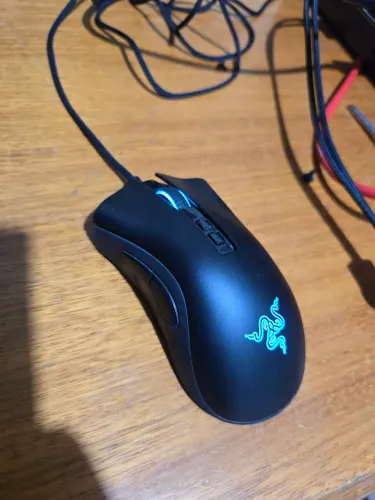 Mouse Razer DeathAdder V2 com fio 20k DPI