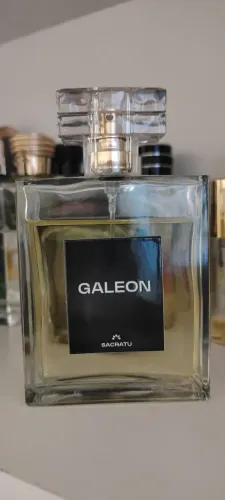 Perfume Sacratu Galeon.