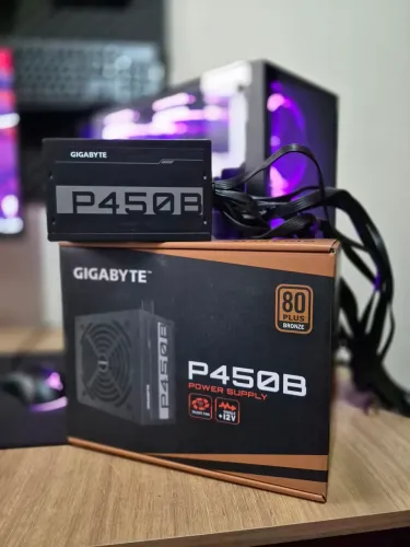 Fonte GIGABYTE P450B 450W - 80 Plus Bronze + PFC Ativo