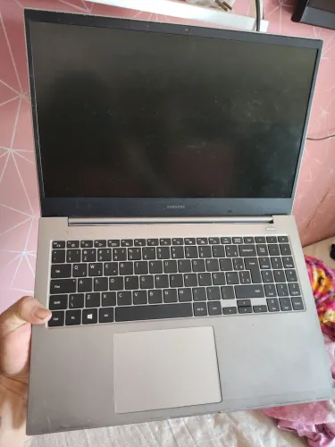 Notebook Samsung retirada de peças não liga