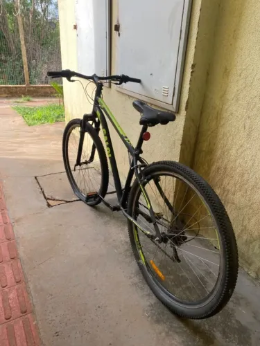 Bicicleta Caloi Velox Aro 29 - Preta e Verde