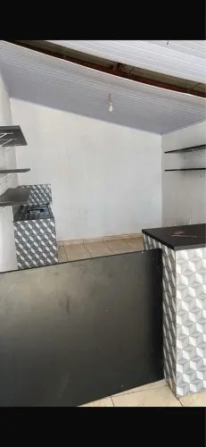 Vende- se casa