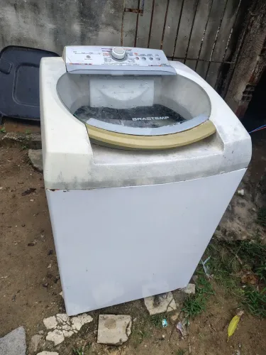 Máquina de lavar Brastemp 11 kg funcionando