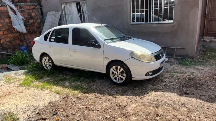 Renault Symbol Privilège Hi-flex 1.6 16V 4P 2013