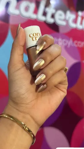 Vaga para manicure