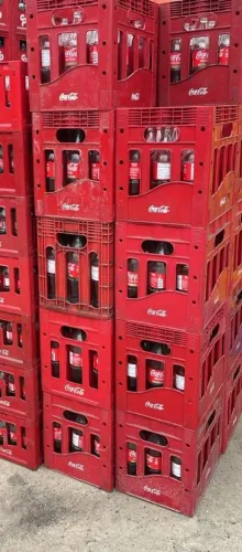 Caixas de coca cola de 1 litro de vidro