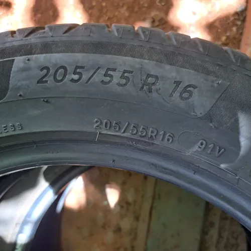 Vendo pneu para carro marca Michelin Primacy R 16 205/55