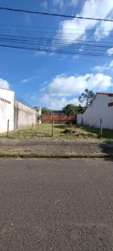 Vendo terrenos no bairro Canaã