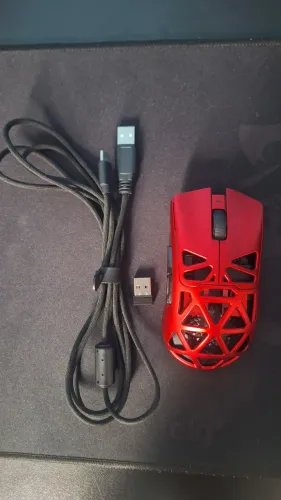VENDO OU TROCO FURYCUBE G11 VERMELHO, 2 MESES DE USO, CARREGADOR INCLUSO