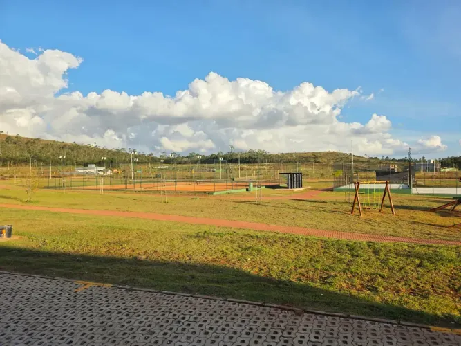 Lote para venda possui 580 metros quadrados em Alphaville - Lagoa dos Ingleses - Nova Lima