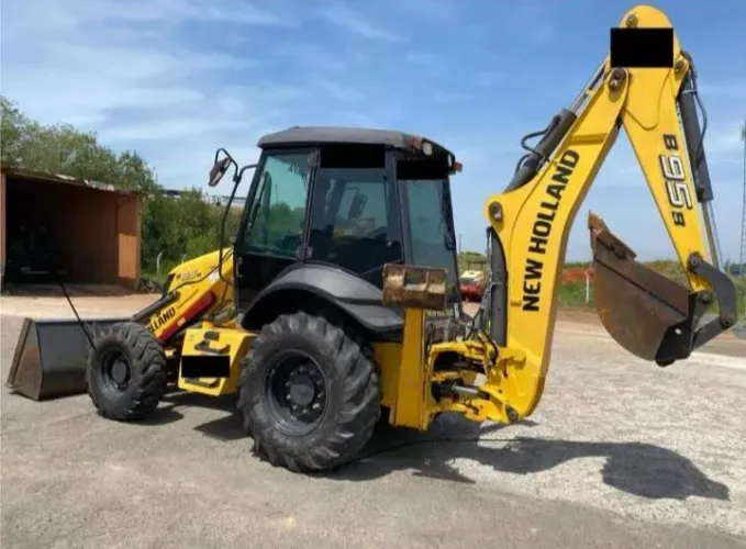 Retroescavadeira case New Holland 2018