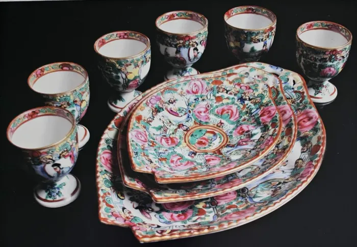 Aparelho de jantar e Chá Porcelana Chinesa Rose Medallion meados século XX