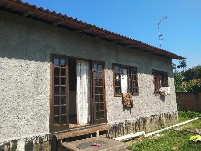 Casa com 3 quartos e suíte em Itapema, próxima à Ponta da Pita Antonina/PR