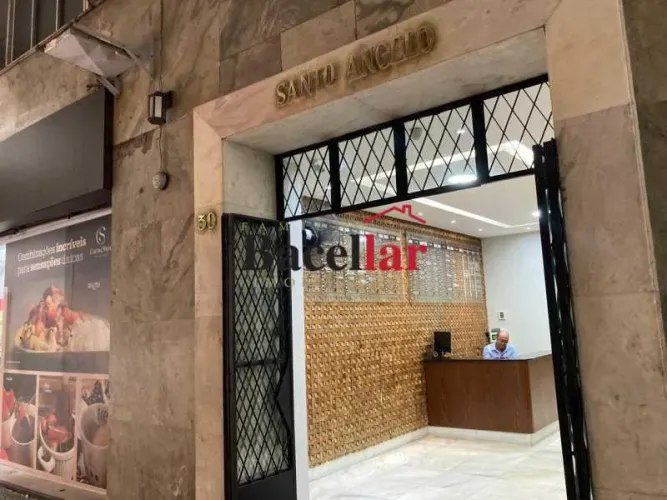 Sala : / Comercial / Centro