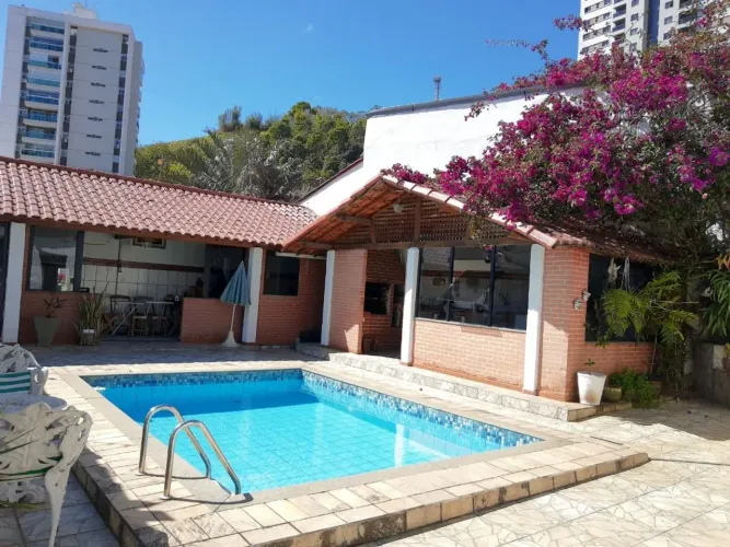 Casa com 3 quartos à venda, 132 m² por R$ 900.000 - Bom Pastor - Juiz de Fora/MG