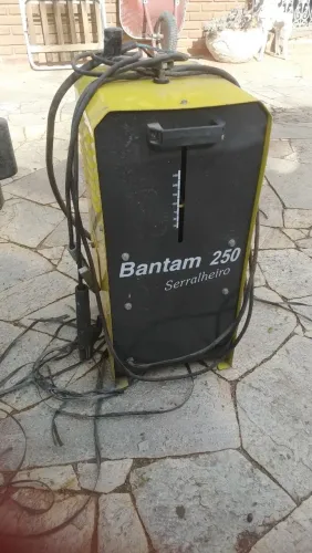 Vende se máquina de solda 500,00 reais
