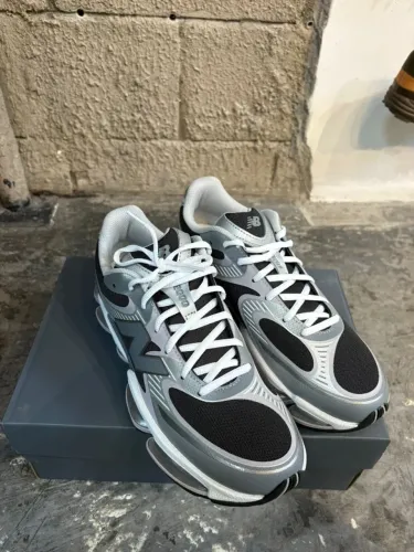 Tênis New Balance 2000 Unissex Cinza Branco - NOVO NA CAIXA