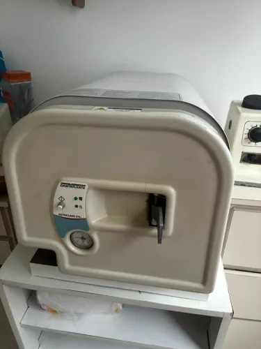 Vendo autoclave 21 L